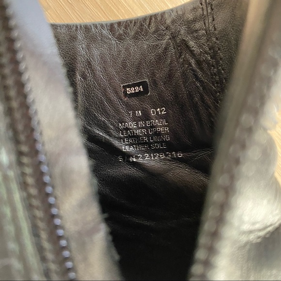 Tory Burch Leather Ankle Boots
Wedge Heels Wrap-Around Straps - Picture 7 of 8